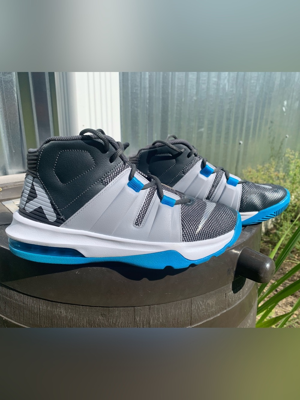 Nike Air Max Charge Basketball Shoe
Nike CD7027-001
Size 7Y (same as men’s 7)
